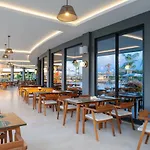 Liu Otel 5*