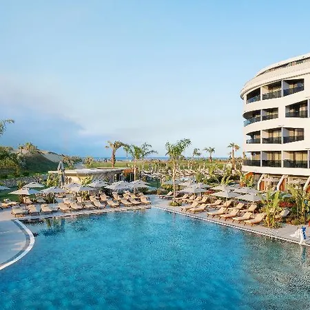 Liu Hotell Side