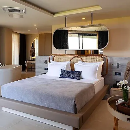 Liu Hotel 5*