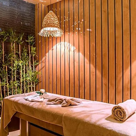 Hotel Liu 5*