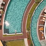 Liu Hotel 5*